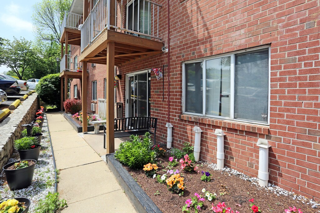 Wallingford Estates Apartments in Chester, PA