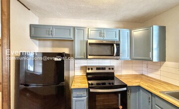 6933 Robinson Dr in Chattanooga, TN - Building Photo - Building Photo