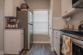 654 N Littleleaf Ter in Fayetteville, AR - Building Photo - Building Photo