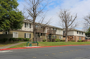 Clayton Crossing Apartments