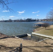 11800 Sunset Ln in Belleville, MI - Building Photo