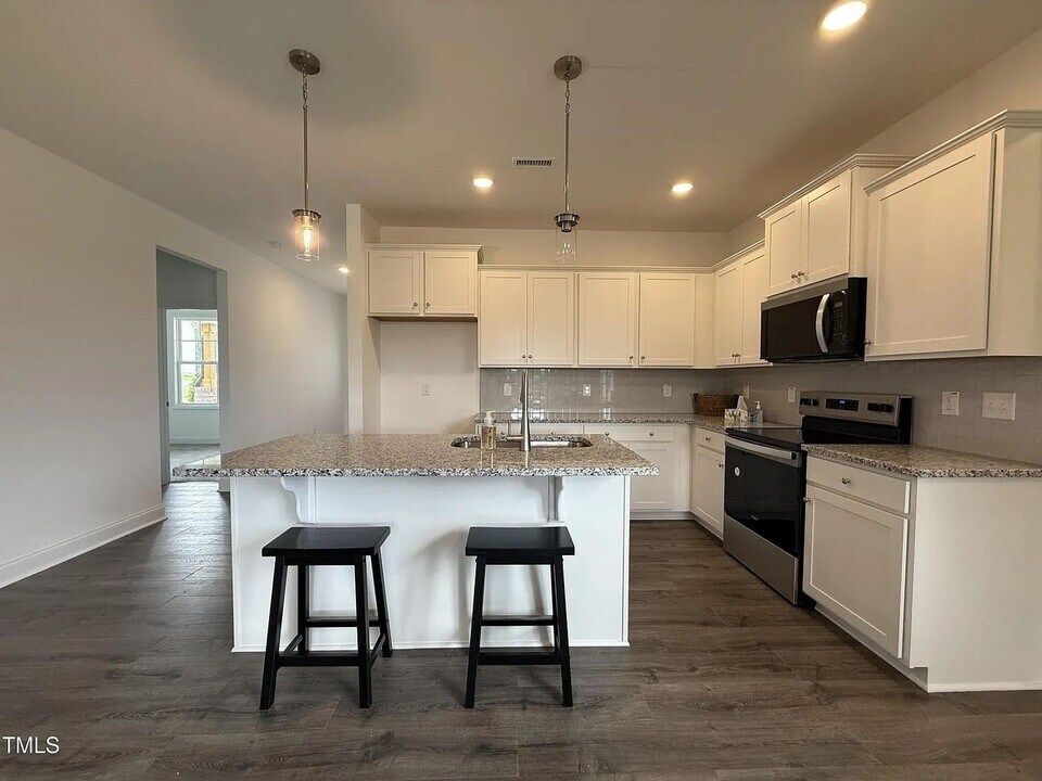 234 Danube Dr in Zebulon, NC - Building Photo