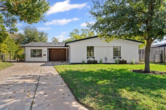 property at 2014 Hardy Cir