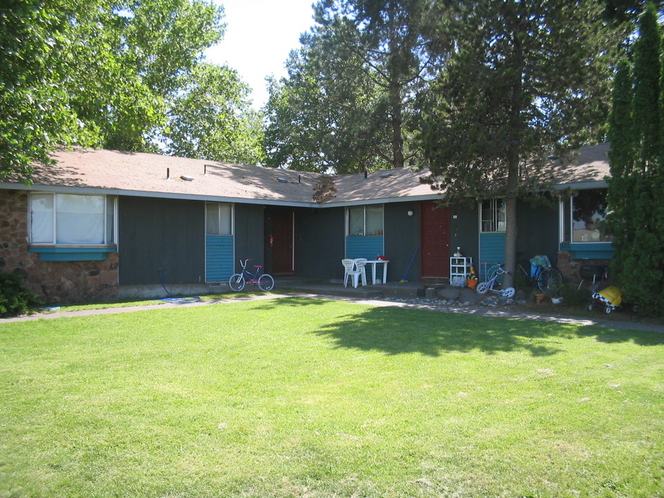 Columbia Villa Apartments in Boardman, OR - Foto de edificio