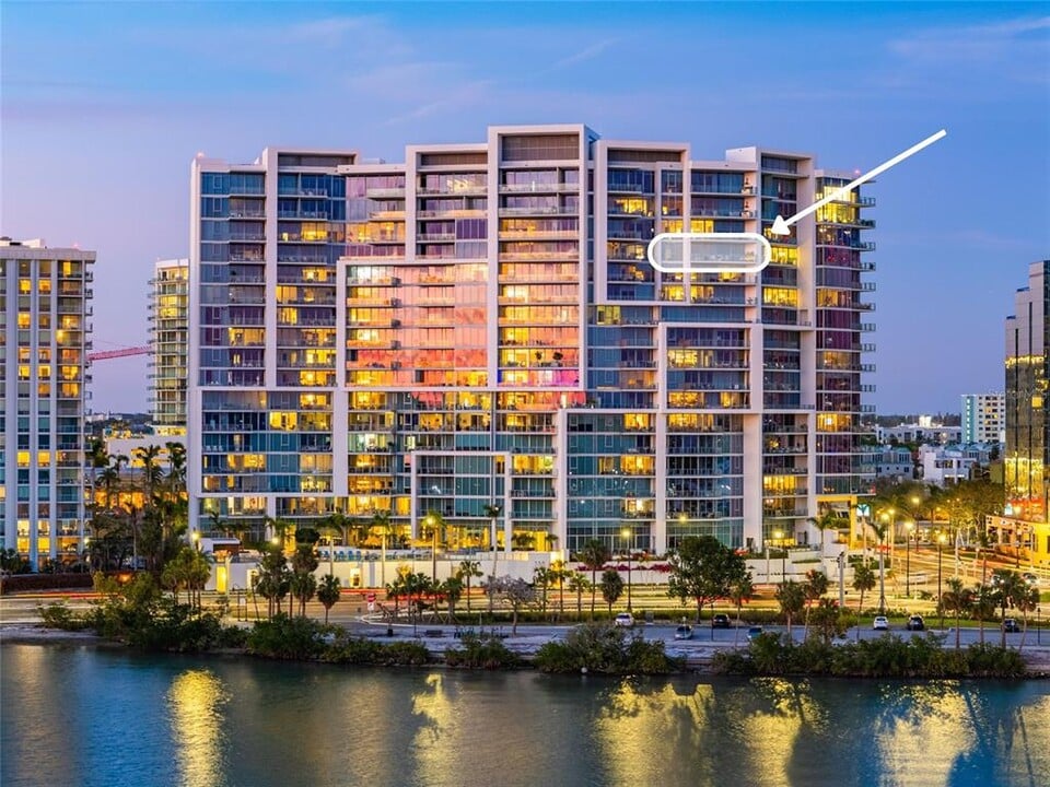 1155 N Gulfstream Ave in Sarasota, FL - Building Photo