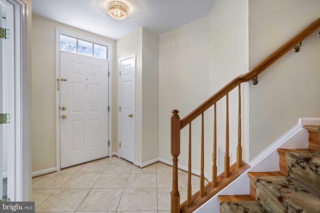 409 Phelps St in Gaithersburg, MD - Foto de edificio - Building Photo