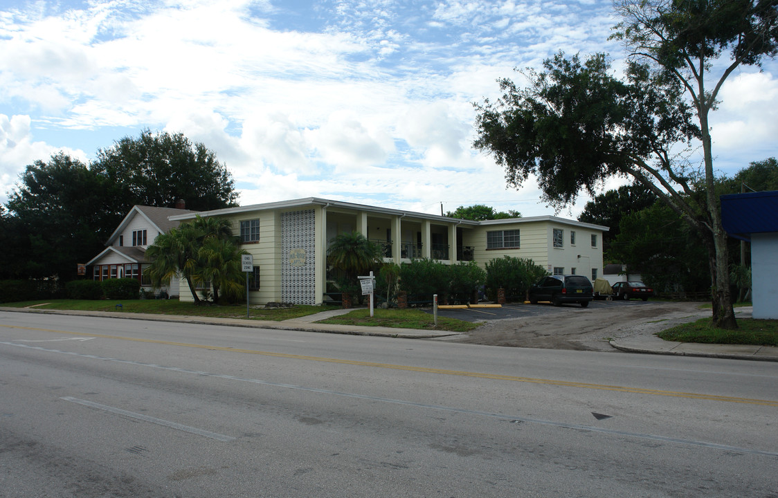 1520 22nd Ave N in St. Petersburg, FL - Building Photo