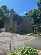 362 Rutherford Ave in Franklin, NJ - Foto de edificio - Building Photo