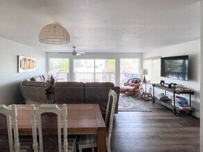 241 W El Portal in San Clemente, CA - Building Photo - Building Photo