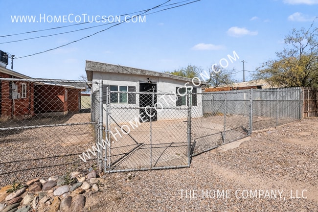 property at 1051 S 4th Ave