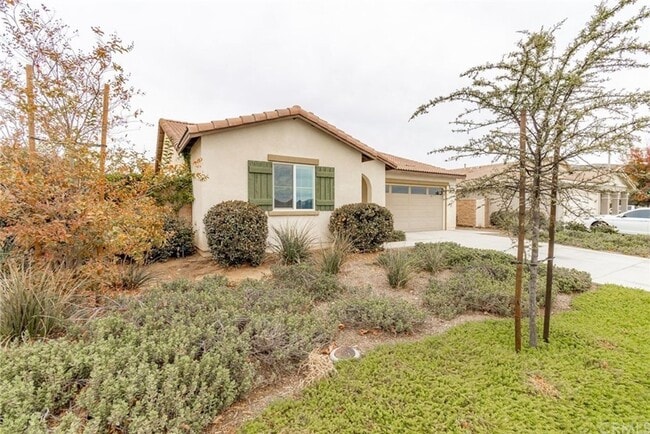 33452 Hitching Post Dr in Winchester, CA - Building Photo - Building Photo