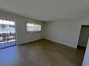 41 Normandie Ave in Los Angeles, CA - Building Photo - Building Photo