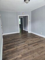 40 W Talbott St, Unit 1 in Baltimore, MD - Building Photo