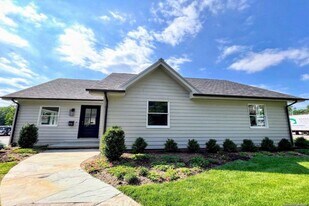 26 Bogert St in Closter, NJ - Building Photo