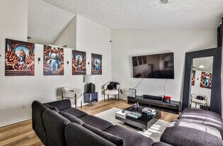 3915 Basil Wy SW in Atlanta, GA - Building Photo