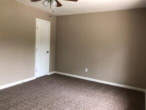 717 Vicksburg Ct in Conroe, TX - Building Photo - Building Photo