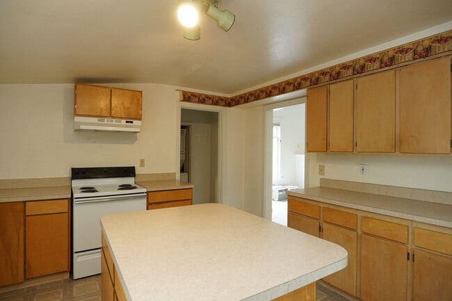 4817 S Lucile St in Seattle, WA - Foto de edificio - Building Photo