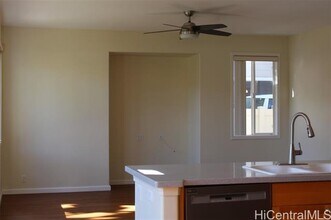 91-1050-1050 Makaike St in Ewa Beach, HI - Building Photo - Building Photo