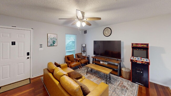 3900 Baywoods Dr in Pensacola, FL - Building Photo - Building Photo