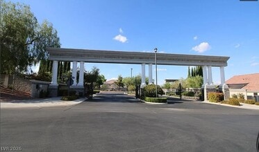 1520 Vía Cassia in Henderson, NV - Building Photo - Building Photo