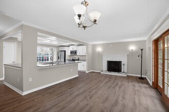 8512 Rose Marie Dr in Fort Washington, MD - Building Photo - Building Photo