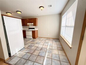 502 SE A St in Bentonville, AR - Building Photo - Building Photo