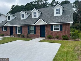 407 Madison Ave in St. Marys, GA - Building Photo