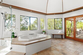 1100 Bayhills Dr in San Rafael, CA - Building Photo - Building Photo