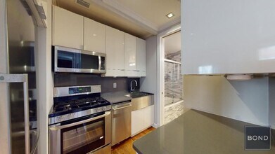 213 E 26th St in New York, NY - Building Photo - Building Photo