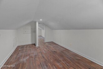 209 Ellington St in New Bern, NC - Foto de edificio - Building Photo