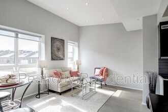 2422 17th St NW in Washington, DC - Building Photo - Building Photo