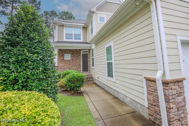 property at 104 Pine Hawk Dr