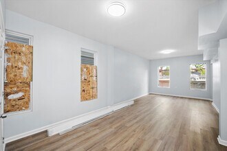2230 W 24th St in Chicago, IL - Building Photo - Building Photo