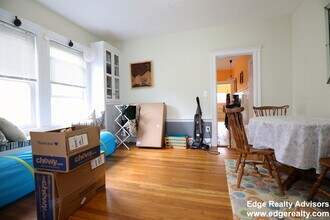 41 Bothwell Rd, Unit 1 in Boston, MA - Foto de edificio - Building Photo