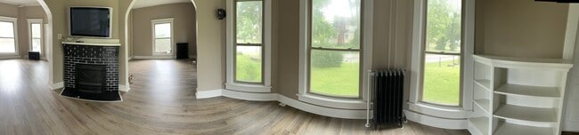 2107 Edith St, Unit D in Murphysboro, IL - Building Photo - Building Photo