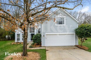 11330 Wagonford Ln in Charlotte, NC - Building Photo