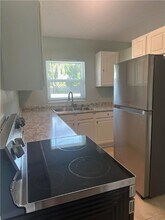 2156 18th St in Vero Beach, FL - Building Photo - Building Photo