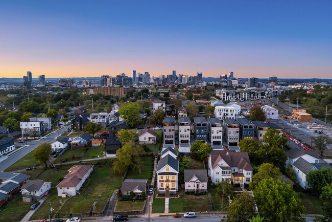 1010 Wade Ave in Nashville, TN - Building Photo - Building Photo