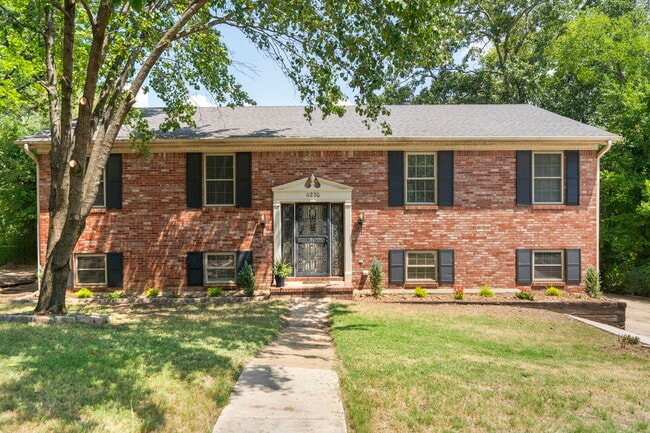 property at 11220 Bainbridge Dr