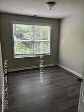 8331 Triple Crown Dr in Douglasville, GA - Building Photo - Building Photo