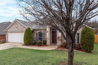 7909 Boylston Dr in Fort Worth, TX - Building Photo - Building Photo