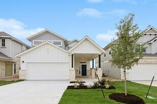 6158 Marsh Ln in Buda, TX - Building Photo
