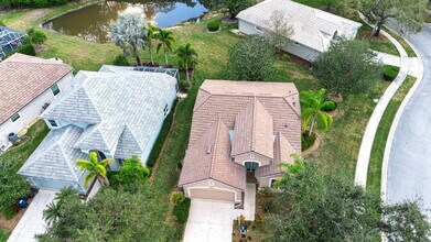 8419 Whispering Woods Ct in Lakewood Ranch, FL - Building Photo - Building Photo