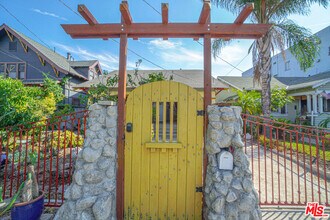 2230 Inez St in Los Angeles, CA - Building Photo - Building Photo