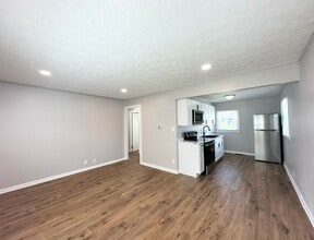 2288 N Moreland Ave in Indianapolis, IN - Building Photo - Building Photo