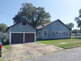 1303 S Summit St in Little Rock, AR - Building Photo