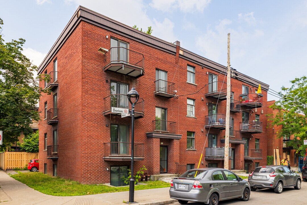 1820-1830 Dorion in Montréal, QC - Building Photo