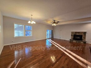 2400 Lakeview Pkwy in Locust Grove, VA - Building Photo - Building Photo