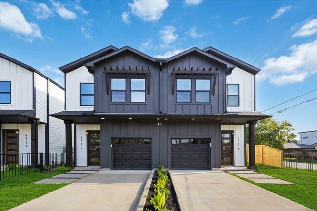 4125 Shelby Cir in Houston, TX - Building Photo - Building Photo