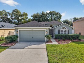 1060 Osprey Cove Cir in Groveland, FL - Building Photo